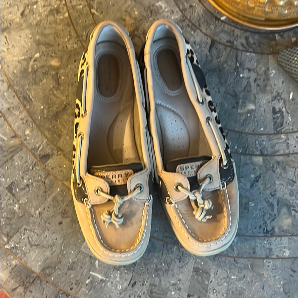 Sperry Tan and Black Moccasin Boat Shoes